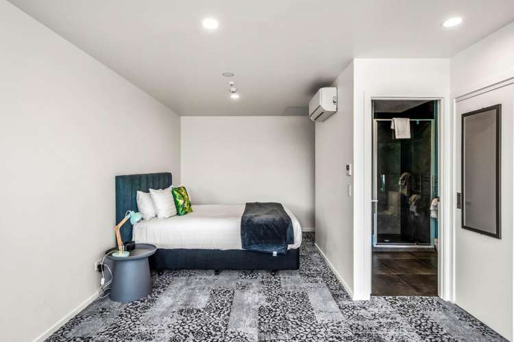 302/1 Layard Street 10016_3