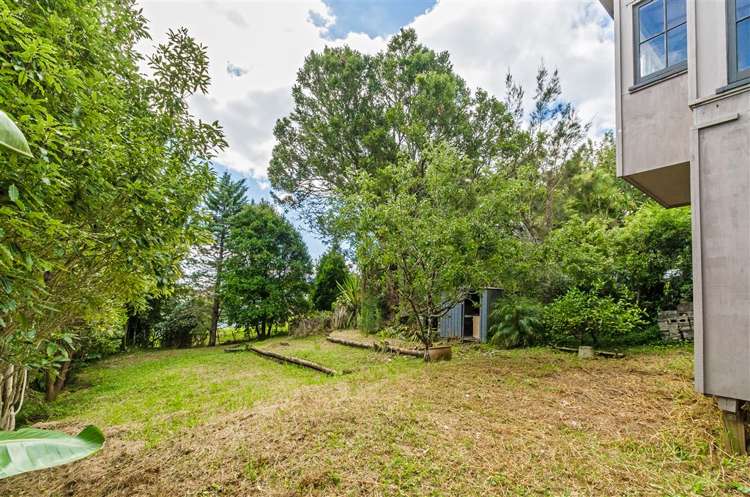 12 Parrs Cross Road Henderson_13