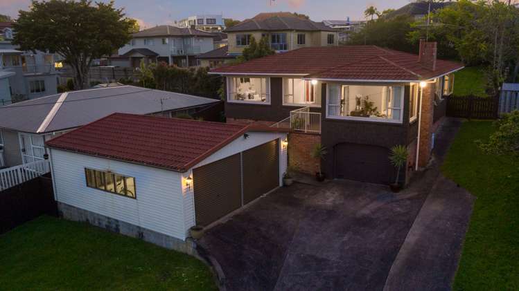 4 Merville Avenue Te Atatu South_17