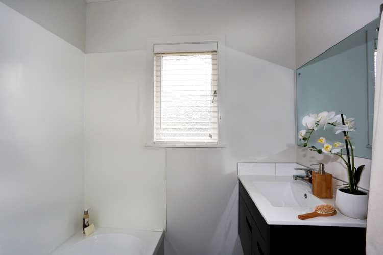 4 Ingram Street Papakura_11