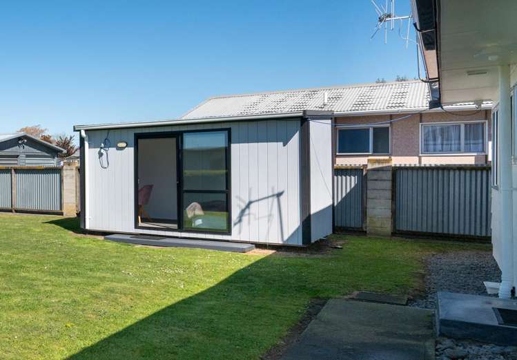 3 Kirkcaldy Crescent Flaxmere_16