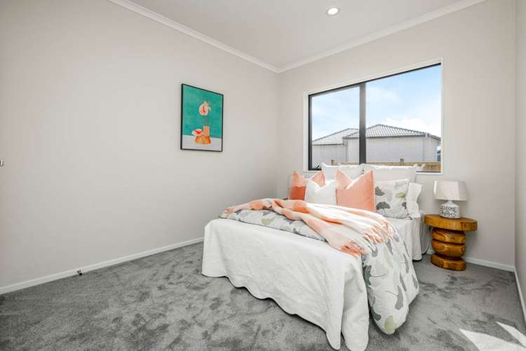4 Uru Drive Flat Bush_9