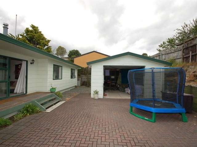 1/32 Puriri Street Hilltop_2