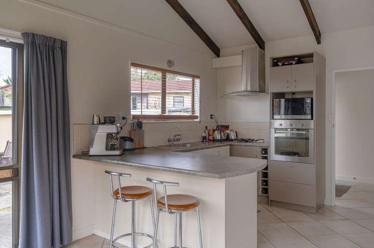 52a Eatwell Avenue Paraparaumu Beach_3