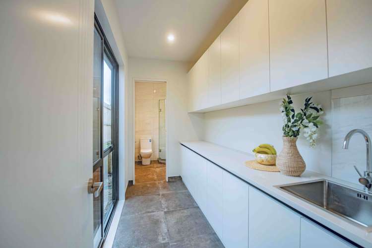 81 Thomas Road Flat Bush_18