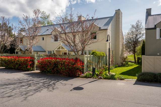 15 Fox's Rush Arrowtown_4