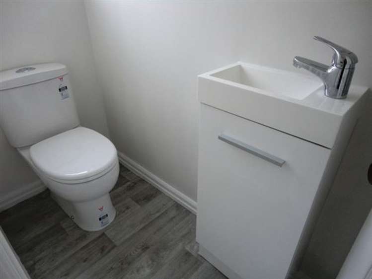 9 Rochas Place Clover Park_12