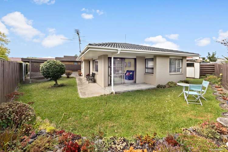 1/9 Annette Avenue Te Atatu South_10