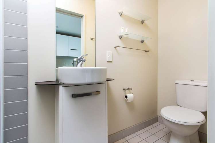 1506/10 Waterloo Quadrant Auckland Central_2