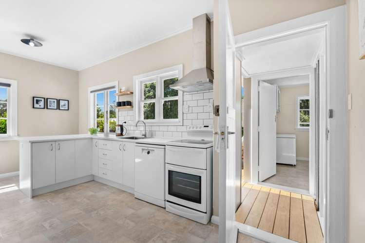 116 Loop Road Otaika_2