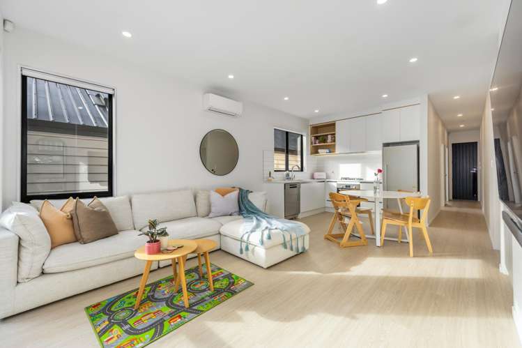 33 Puwha Street Massey_16