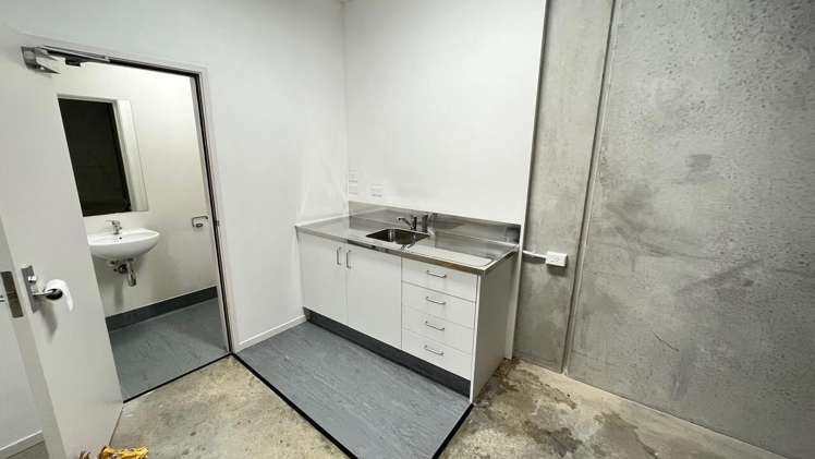 8/3 Haliday Place East Tamaki_4