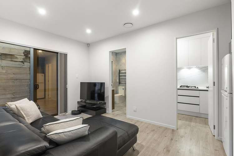 6 Teoteo Place Flat Bush_14