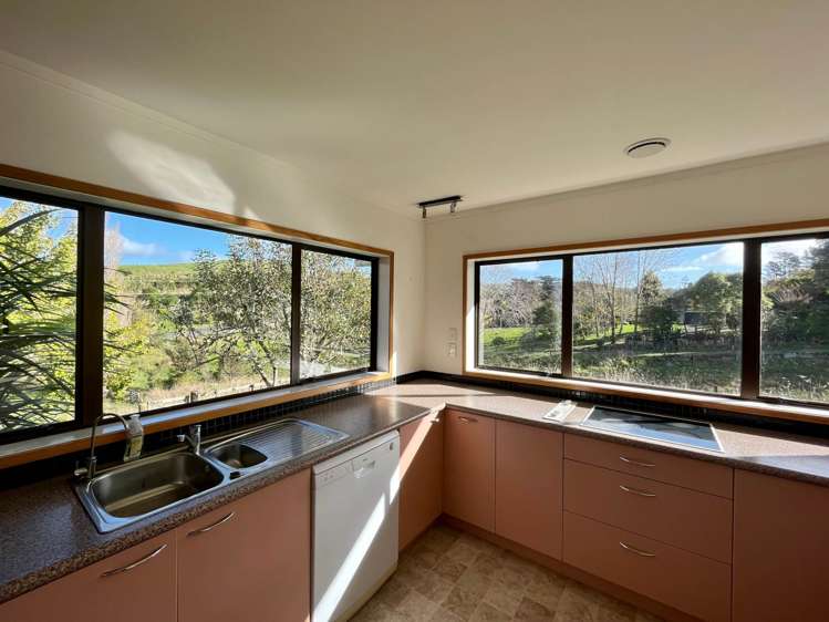 10 Wairere Road Waitakere_5