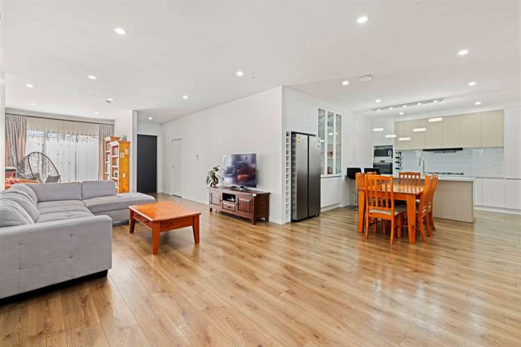 98 Thomas Road Flat Bush_2