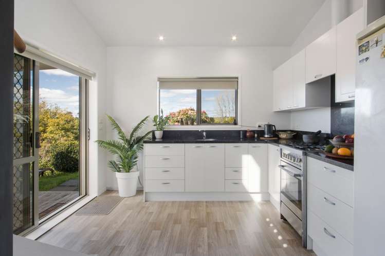 107 Thompsons Track Aongatete_7