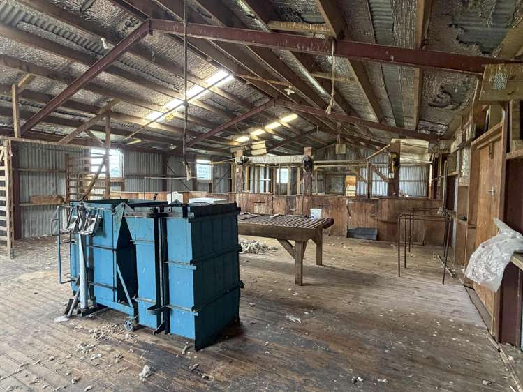 1148 Blackmount Redcliff Road Te Anau_18