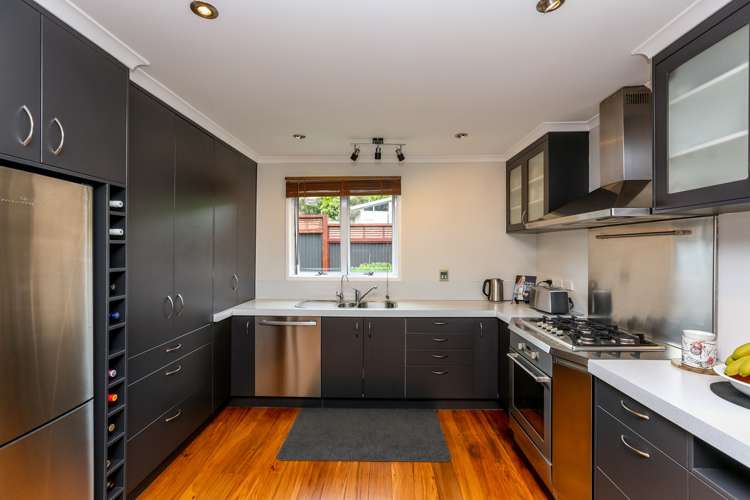 10 Heaphy Street Westown_12