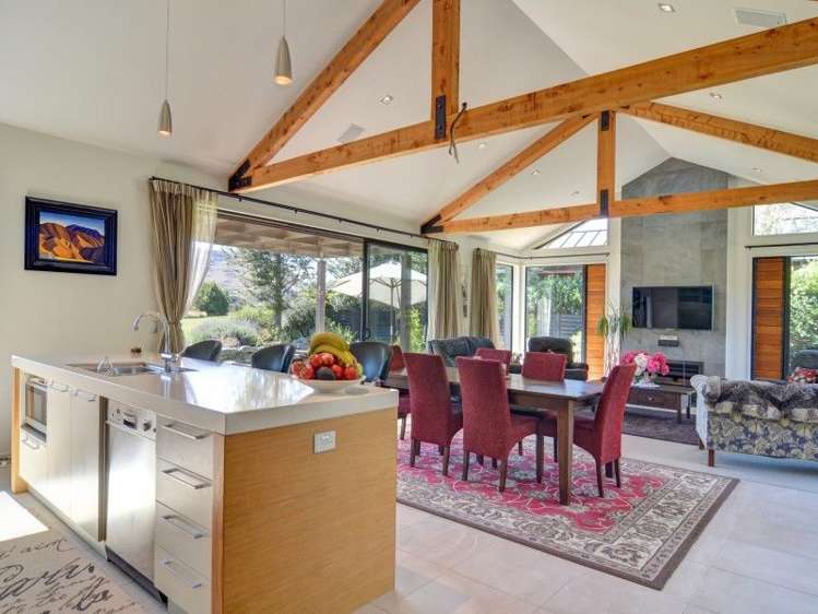 7 Reading Court Jacks Point_7