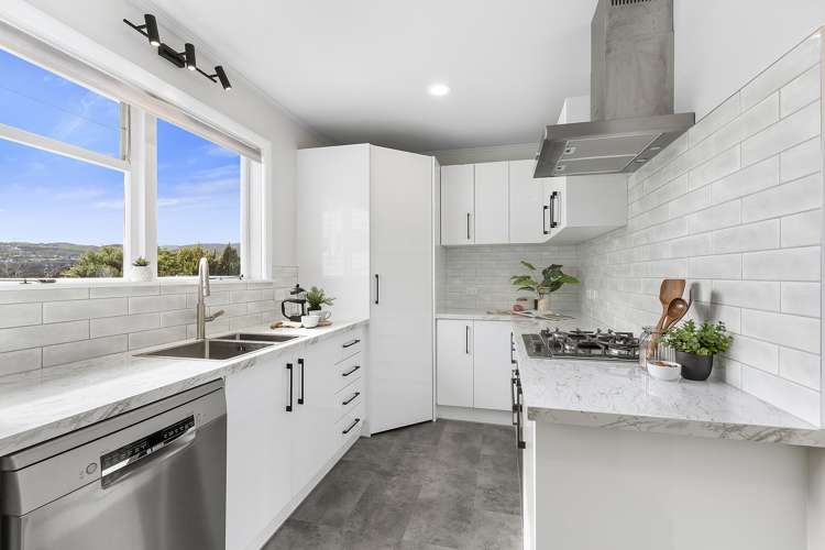 36 Larsen Crescent Tawa_6