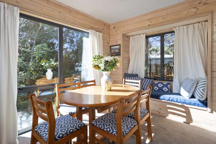 2/58 Kinloch Road Kinloch_6