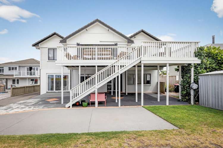 4 Oceanbeach Road_5
