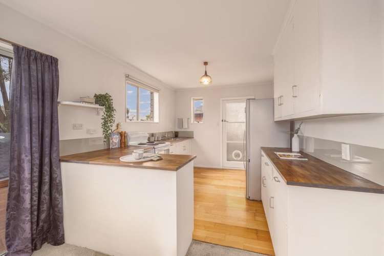 2/25 Sylvia Street Parklands_4