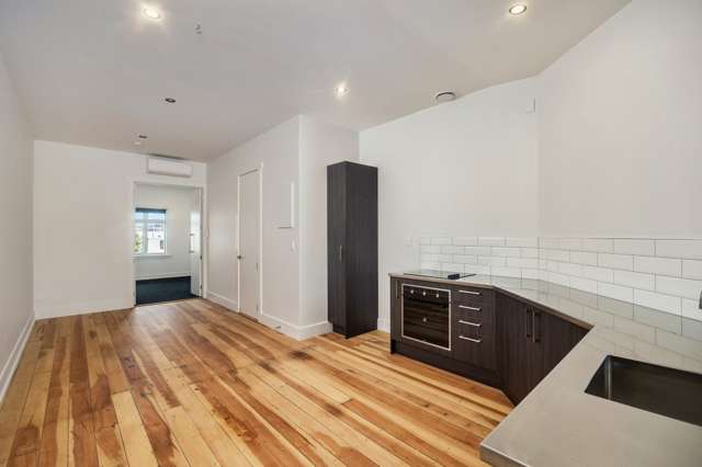 964A New North Road 1727_1