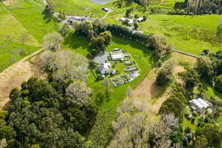 2239B State Highway 12 Paparoa_37