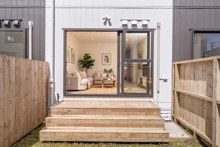 63 Gloria Avenue Te Atatu Peninsula_1