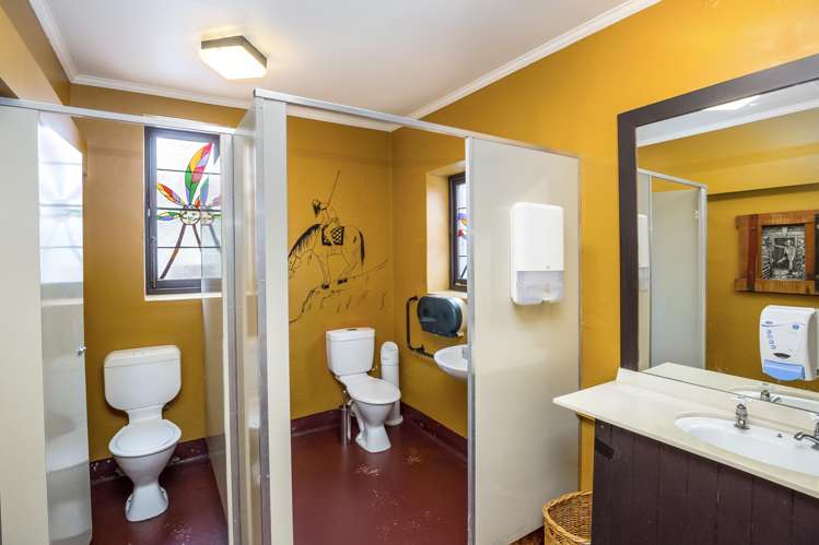 20 Memorial Square Carterton_28