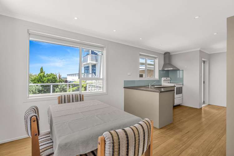 5 Pine Grove Tairua_17