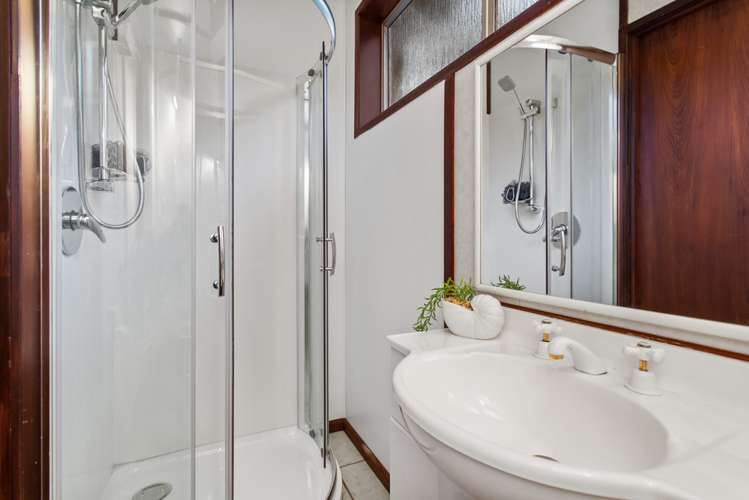 5 Wade Street Blockhouse Bay_24