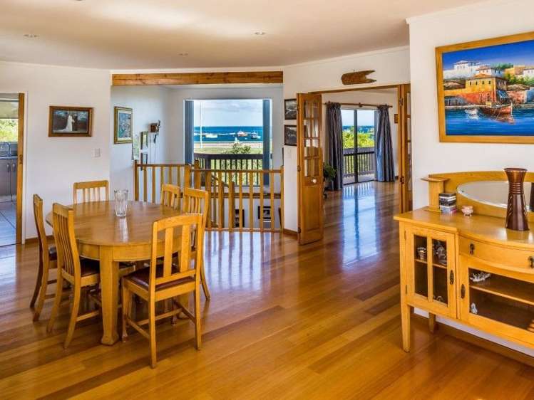 10 Reef Street Island Bay_6