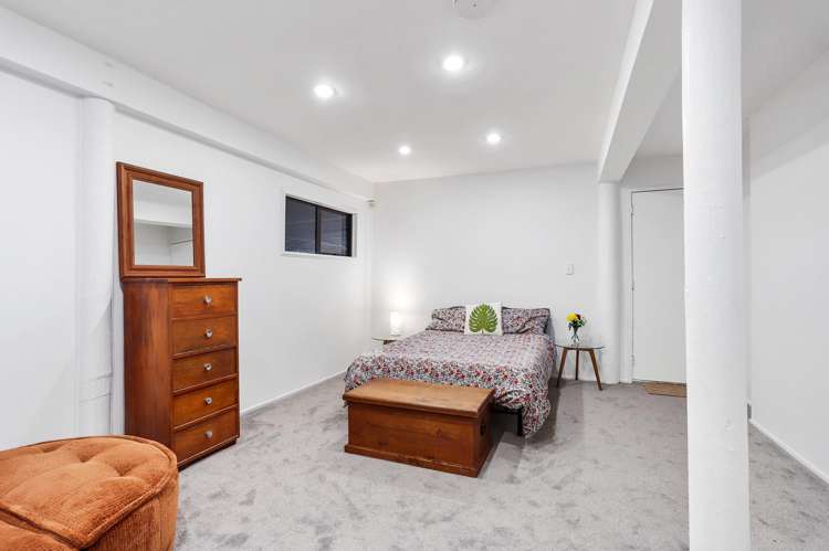 203 Scenic Drive Titirangi_15