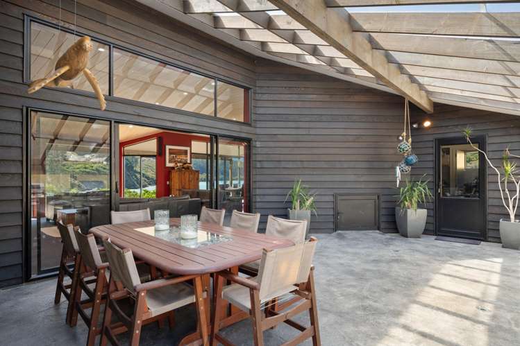 528 Oyster Bay Marlborough Sounds_12