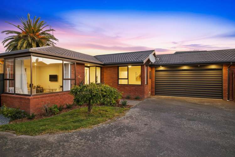 2/30 Townshend Crescent_0