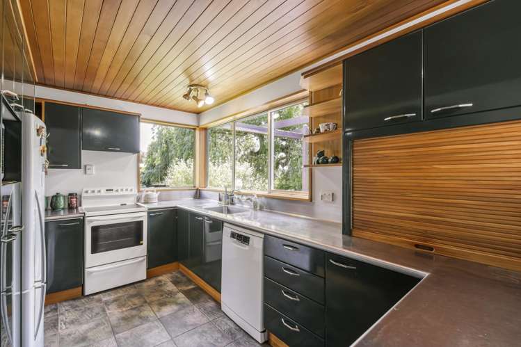 1649 Cust Road Cust_11