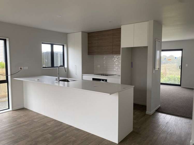 30 Matawhanga Drive Wattle Downs_2