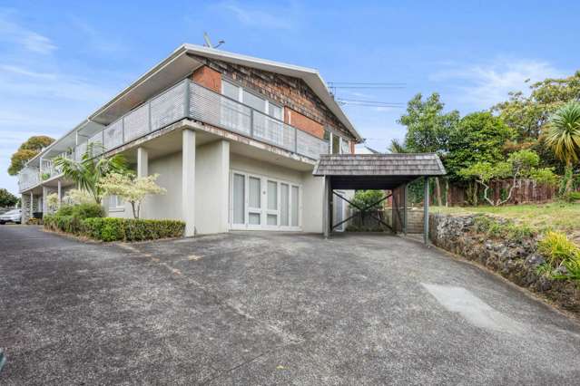 Newly Renovated Epsom Gem – Double Grammar Zon...