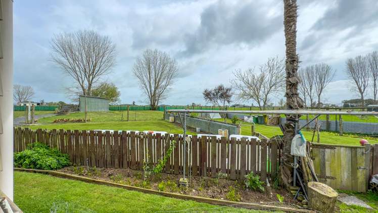 326 Ferry Road Paeroa_16