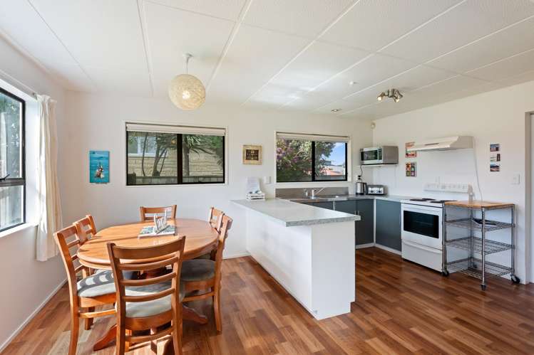 30 Babbacombe Avenue Otaki Beach_5