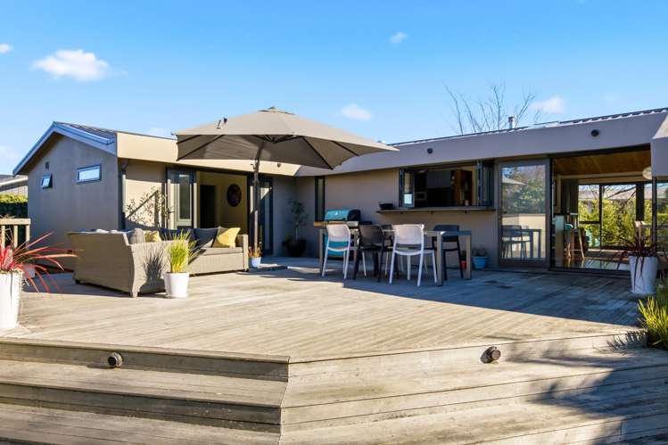 11 Armstrong Grove Hilltop_16