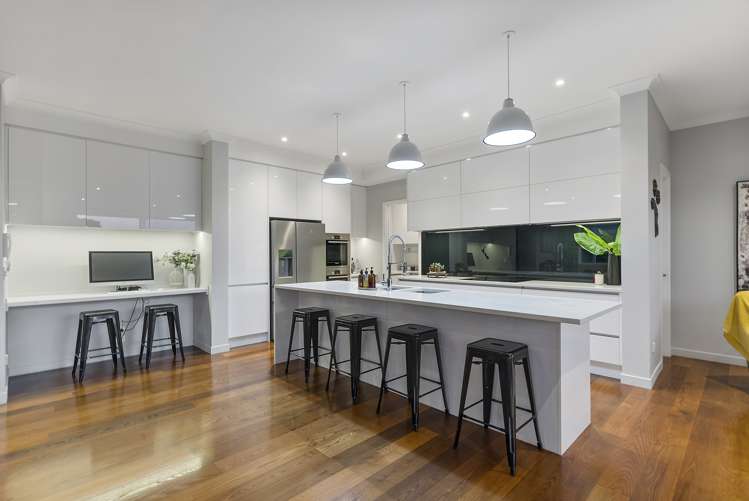 8 Verley Rise East Tamaki Heights_10
