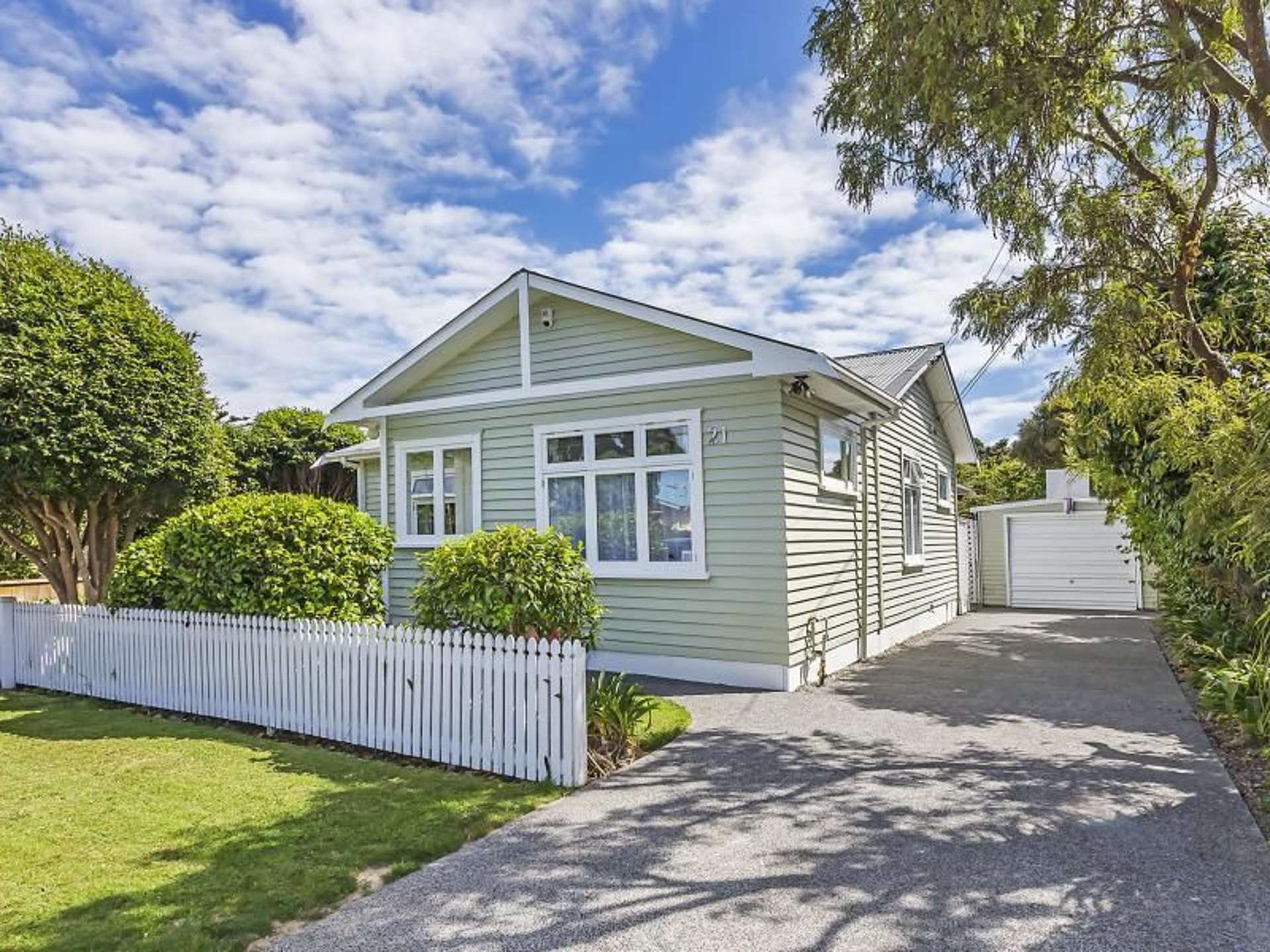 21 Bracken Street Petone_0