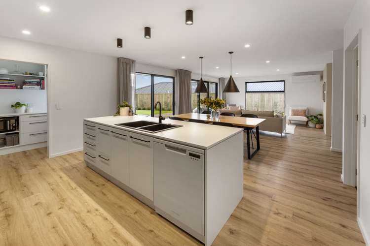 48 Katania Heights Brightwater_4