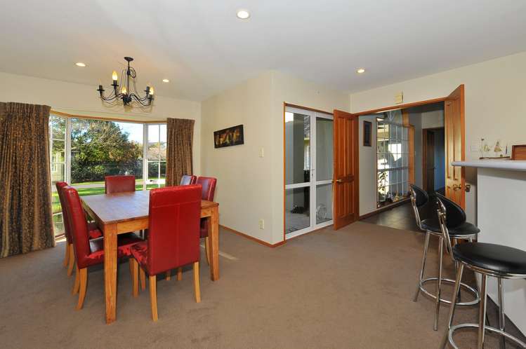 52 Regent'S Park Drive Casebrook_25