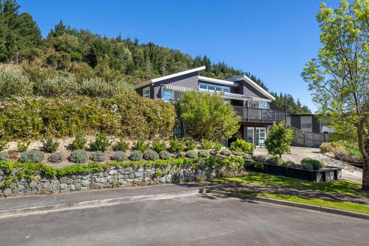 8 Fantail Heights Picton_29