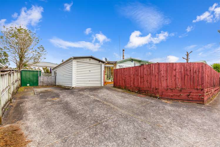 61A Woodside Road Massey_13