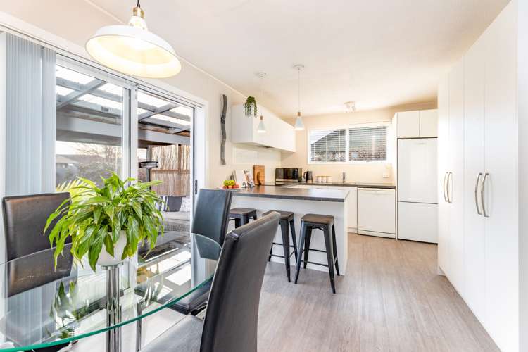 30 Oakley Crescent Hornby_5